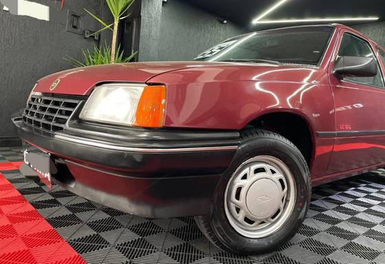 CHEVROLET KADETT 1.8 EFI GL 8V GASOLINA 2P MANUAL CHEVROLET KADETT 1.8 EFI GL 8V GASOLINA 2P MANUAL
